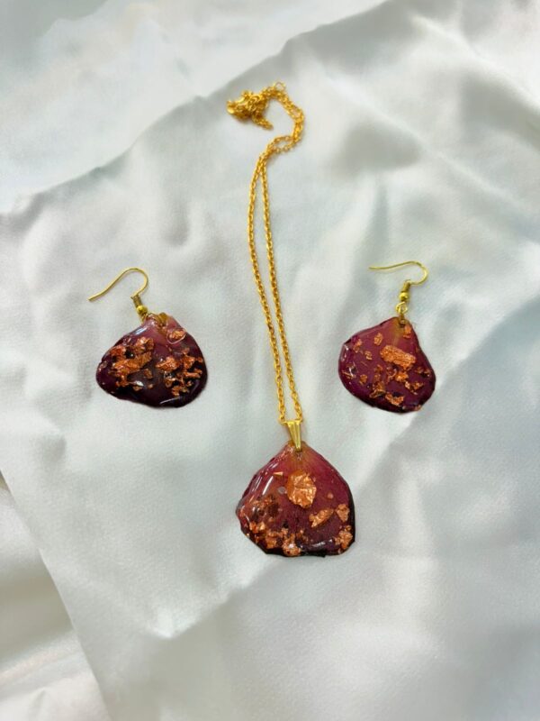 EARRING & PENDANT SET